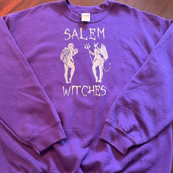 Salem MA witches pullover - Picture 2 of 5